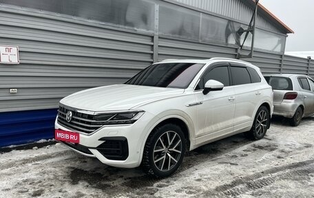 Volkswagen Touareg III, 2019 год, 6 200 000 рублей, 4 фотография