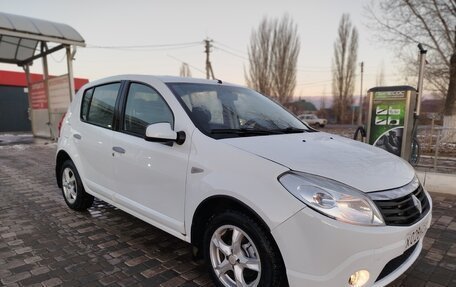 Renault Logan I, 2010 год, 589 000 рублей, 13 фотография