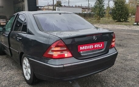 Mercedes-Benz C-Класс, 2000 год, 410 000 рублей, 3 фотография