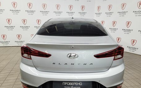 Hyundai Elantra VI рестайлинг, 2019 год, 1 650 000 рублей, 3 фотография