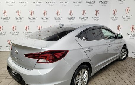 Hyundai Elantra VI рестайлинг, 2019 год, 1 650 000 рублей, 6 фотография