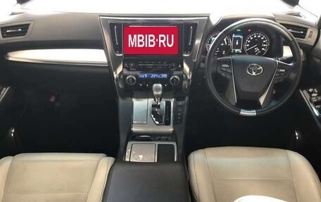 Toyota Alphard III, 2020 год, 3 390 000 рублей, 10 фотография