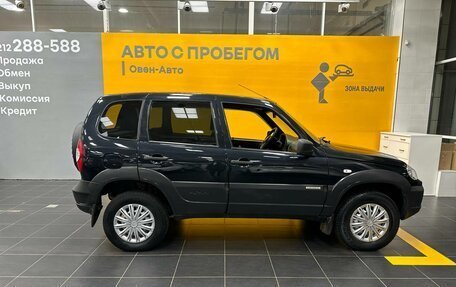 Chevrolet Niva I рестайлинг, 2017 год, 866 000 рублей, 8 фотография