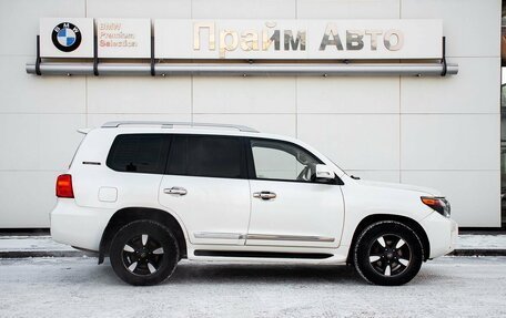 Toyota Land Cruiser 200, 2014 год, 3 890 000 рублей, 6 фотография