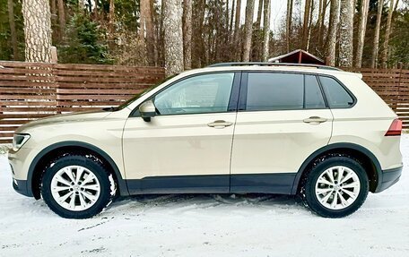 Volkswagen Tiguan II, 2018 год, 2 450 000 рублей, 1 фотография