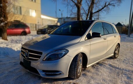 Mercedes-Benz B-Класс, 2014 год, 1 500 000 рублей, 2 фотография