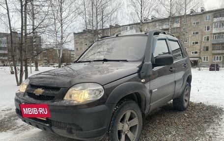 Chevrolet Niva I рестайлинг, 2014 год, 690 000 рублей, 3 фотография