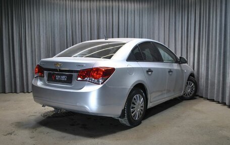 Chevrolet Cruze II, 2010 год, 748 000 рублей, 2 фотография