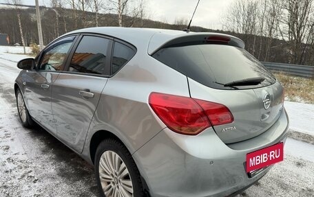 Opel Astra J, 2011 год, 749 000 рублей, 7 фотография