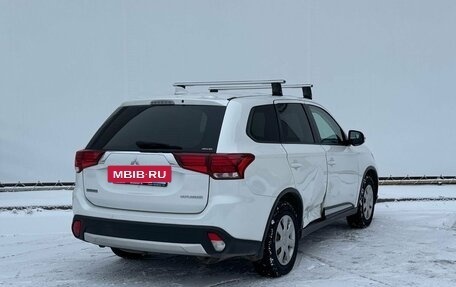 Mitsubishi Outlander III рестайлинг 3, 2017 год, 1 520 000 рублей, 2 фотография