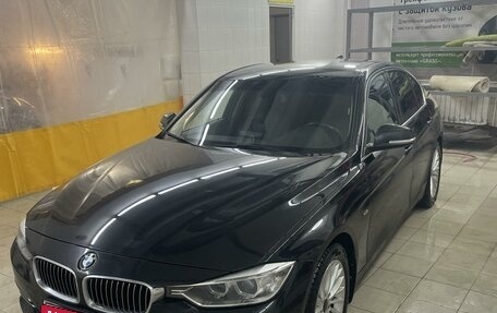 BMW 3 серия, 2013 год, 1 900 000 рублей, 13 фотография