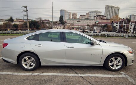 Chevrolet Malibu IX, 2019 год, 1 500 000 рублей, 5 фотография