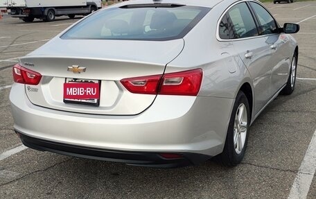 Chevrolet Malibu IX, 2019 год, 1 500 000 рублей, 4 фотография