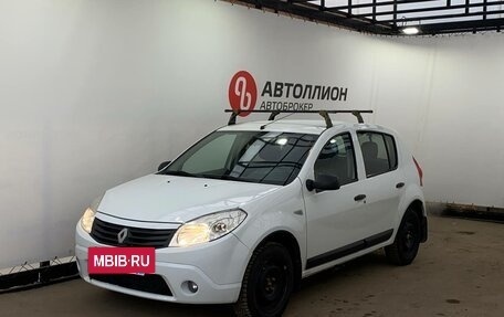 Renault Sandero I, 2012 год, 569 000 рублей, 3 фотография