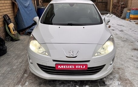 Peugeot 408 I рестайлинг, 2013 год, 850 000 рублей, 4 фотография