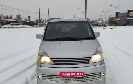 Nissan Serena II, 2000 год, 350 000 рублей, 2 фотография