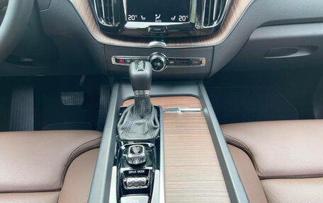 Volvo XC60 II, 2021 год, 4 150 000 рублей, 14 фотография