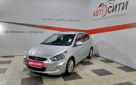 Hyundai Solaris II рестайлинг, 2012 год, 850 000 рублей, 3 фотография