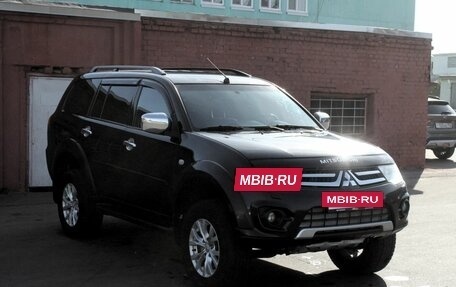 Mitsubishi Pajero Sport II рестайлинг, 2013 год, 1 721 000 рублей, 3 фотография