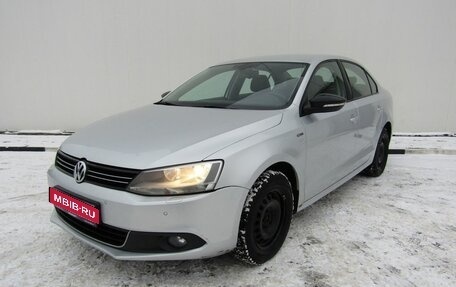 Volkswagen Jetta VI, 2013 год, 1 140 000 рублей, 1 фотография