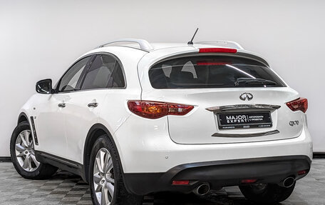 Infiniti QX70, 2017 год, 3 400 000 рублей, 7 фотография