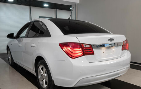 Chevrolet Cruze II, 2013 год, 990 000 рублей, 4 фотография