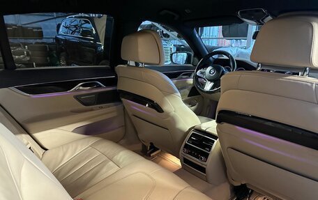 BMW 7 серия, 2018 год, 4 239 000 рублей, 17 фотография