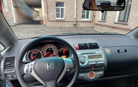 Honda Jazz I рестайлинг, 2005 год, 730 000 рублей, 5 фотография