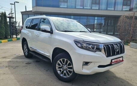 Toyota Land Cruiser Prado 150 рестайлинг 2, 2019 год, 6 300 000 рублей, 4 фотография