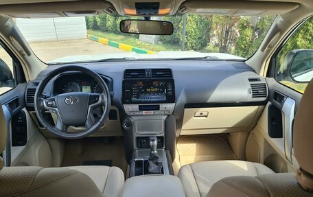 Toyota Land Cruiser Prado 150 рестайлинг 2, 2019 год, 6 300 000 рублей, 11 фотография