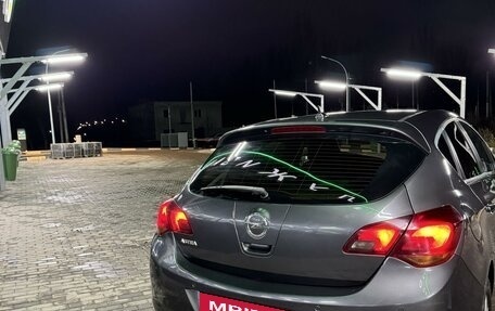 Opel Astra J, 2011 год, 850 000 рублей, 2 фотография