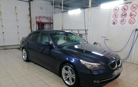 BMW 5 серия, 2004 год, 1 200 000 рублей, 3 фотография