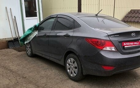 Hyundai Solaris II рестайлинг, 2014 год, 400 000 рублей, 4 фотография