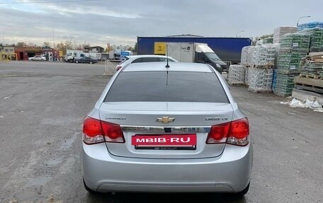 Chevrolet Cruze II, 2012 год, 900 000 рублей, 4 фотография