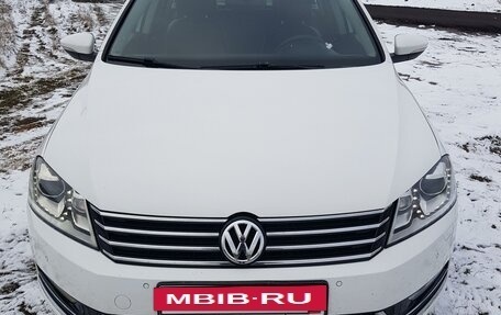 Volkswagen Passat B7, 2011 год, 1 350 000 рублей, 4 фотография