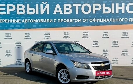 Chevrolet Cruze II, 2010 год, 725 000 рублей, 3 фотография