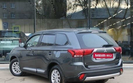 Mitsubishi Outlander III рестайлинг 3, 2015 год, 1 615 800 рублей, 7 фотография