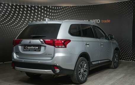 Mitsubishi Outlander III рестайлинг 3, 2018 год, 2 470 600 рублей, 2 фотография