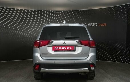 Mitsubishi Outlander III рестайлинг 3, 2018 год, 2 470 600 рублей, 8 фотография