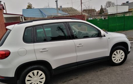 Volkswagen Tiguan I, 2015 год, 1 650 000 рублей, 3 фотография