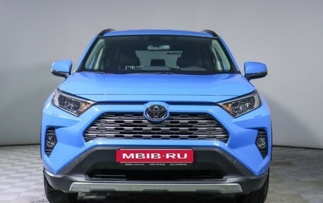 Toyota RAV4, 2020 год, 3 290 000 рублей, 2 фотография