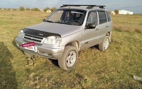 Chevrolet Niva I рестайлинг, 2005 год, 480 000 рублей, 2 фотография