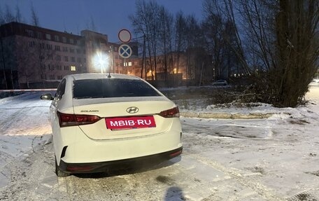 Hyundai Solaris II рестайлинг, 2021 год, 1 300 000 рублей, 3 фотография