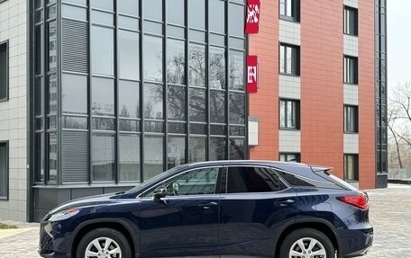 Lexus RX IV рестайлинг, 2016 год, 3 990 000 рублей, 4 фотография