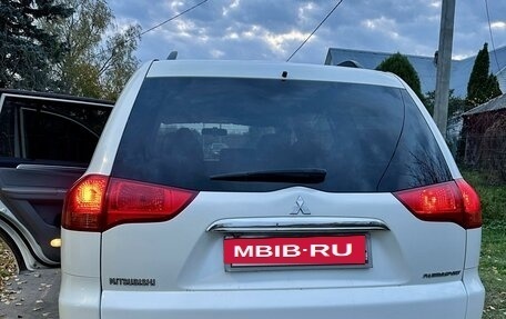 Mitsubishi Pajero Sport II рестайлинг, 2011 год, 2 500 000 рублей, 13 фотография