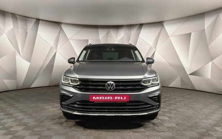 Volkswagen Tiguan II, 2021 год, 3 987 700 рублей, 7 фотография