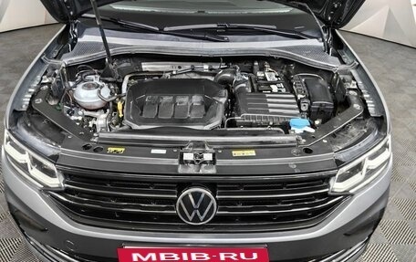 Volkswagen Tiguan II, 2021 год, 3 987 700 рублей, 20 фотография