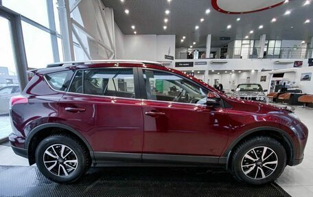 Toyota RAV4, 2017 год, 3 199 000 рублей, 5 фотография