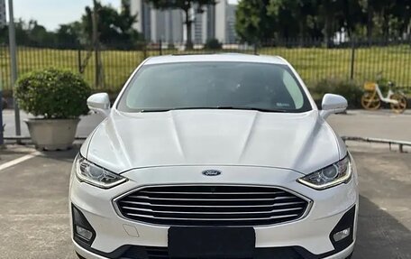 Ford Mondeo V, 2021 год, 1 790 000 рублей, 2 фотография