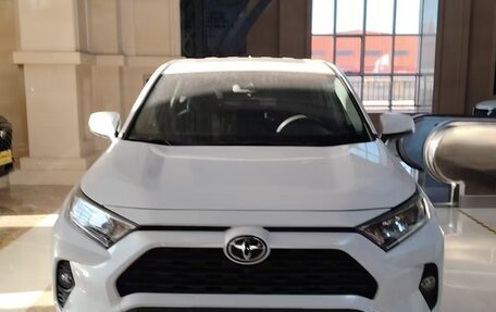 Toyota RAV4, 2020 год, 2 678 000 рублей, 3 фотография